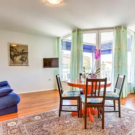 File-4 By Interhome * Zambratija (Istria)